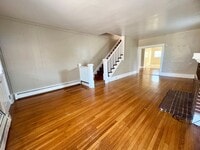 Building Photo - 533-535 S Market St