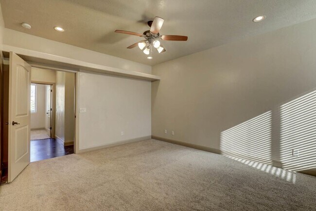 Building Photo - Beautifully Designed 5 Bedroom Home in Was...