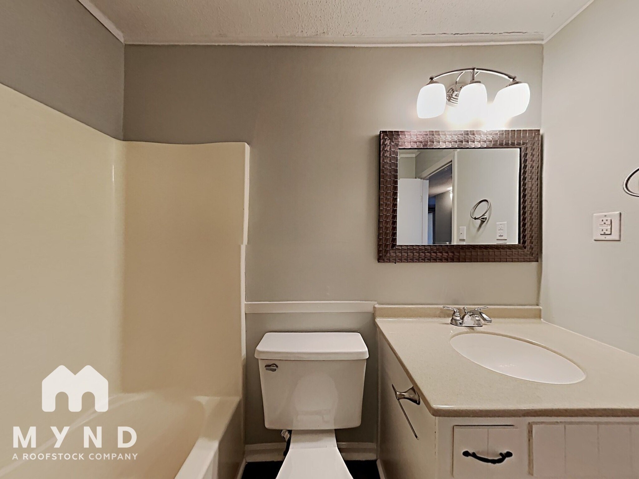 Building Photo - 5967 Shane Cir