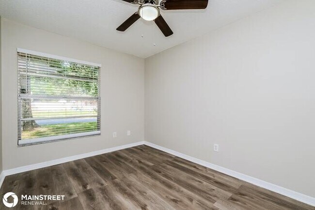Building Photo - 1130 FOXWOOD DR, LUTZ, FL 33549