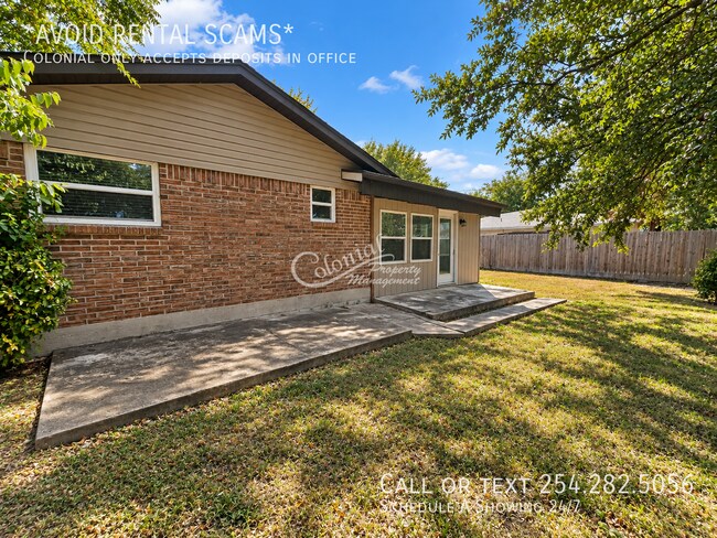 Building Photo - 3306 Shady Hill Dr