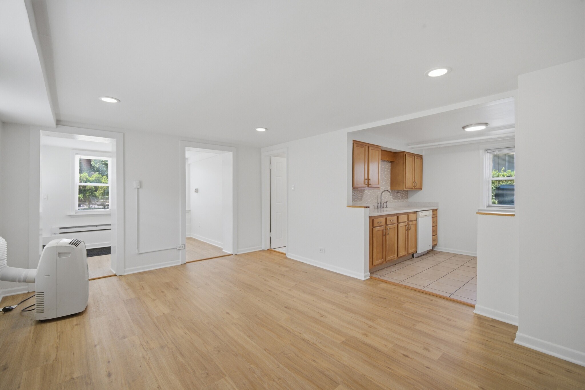 Building Photo - 7314 N Crawford Ave
