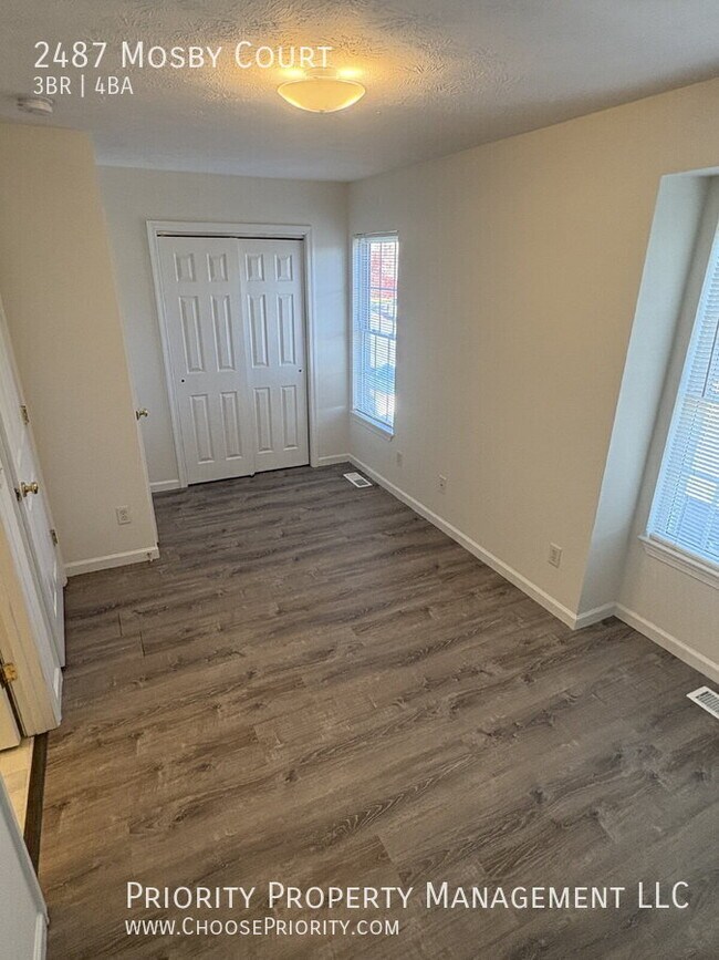 Building Photo - 2487 Mosby Ct