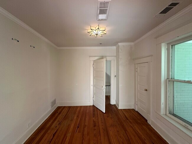 Building Photo - 1318 Harbert Ave