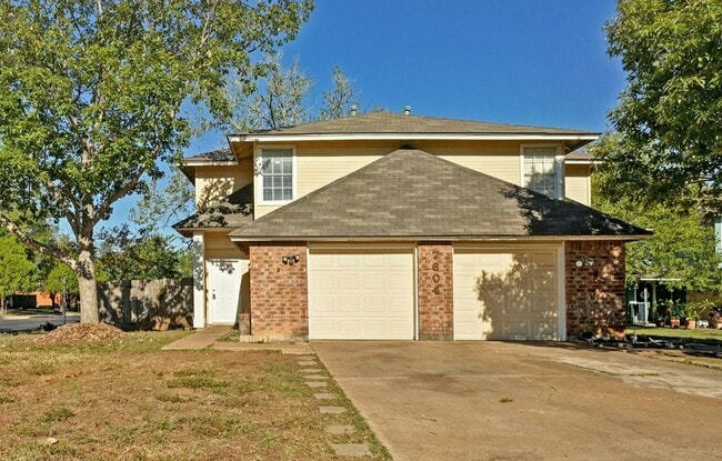 Primary Photo - 7604 Woodstone Cove