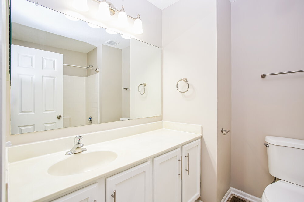 Building Photo - 2456 Ashpoint St