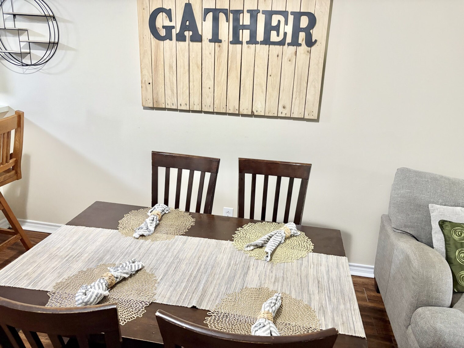 Building Photo - 2015 Colgate Dr