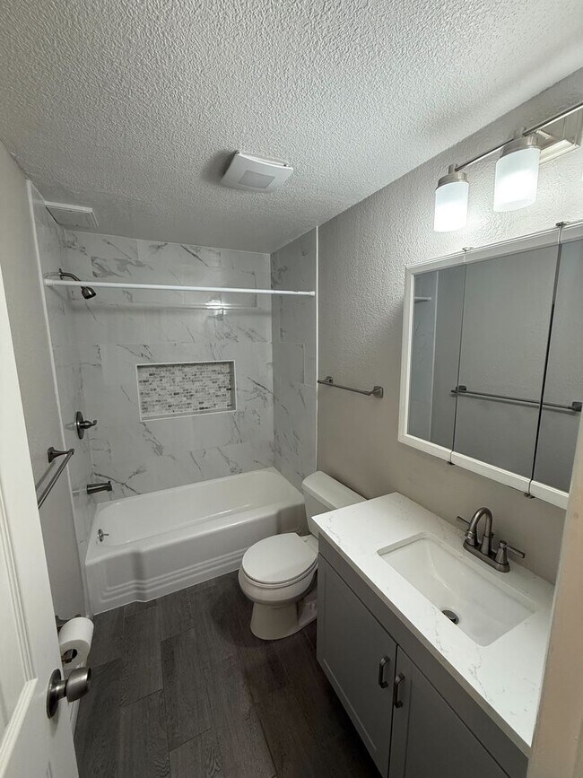 Building Photo - 1990 Fenton St