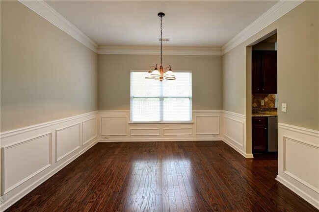 Building Photo - 635 Moonlight Way