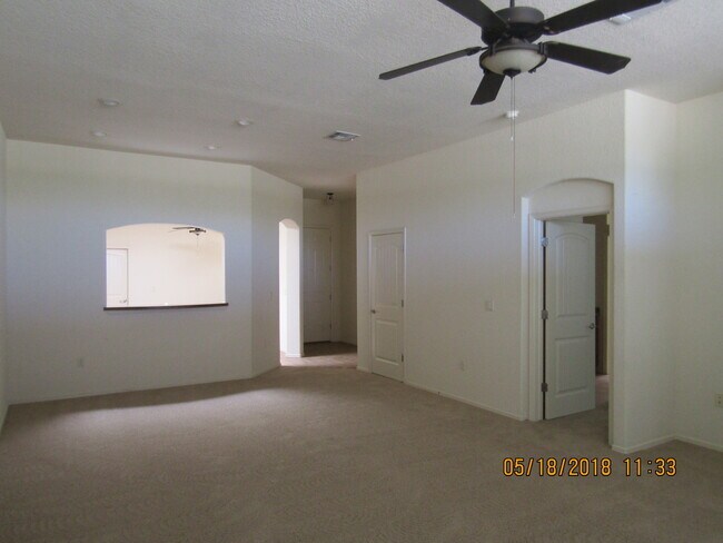 Building Photo - Beautiful 2 Bedroom/2 Bathroom Del Prado Condominium
