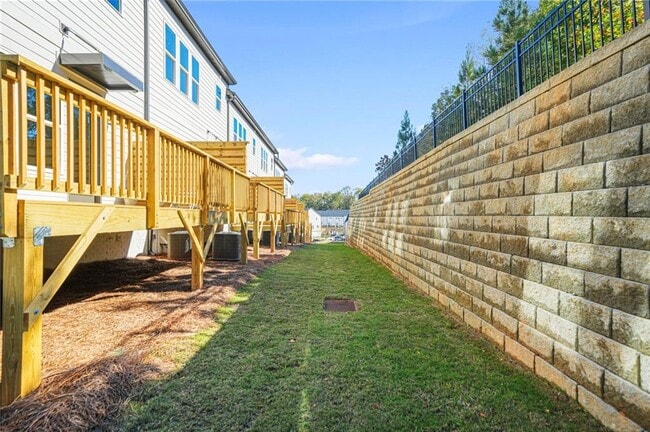 Building Photo - 1500 Wicker Wood Pl