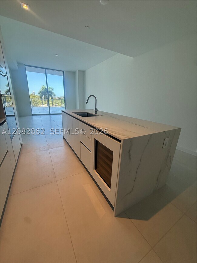 Building Photo - 1400 Biscayne Blvd