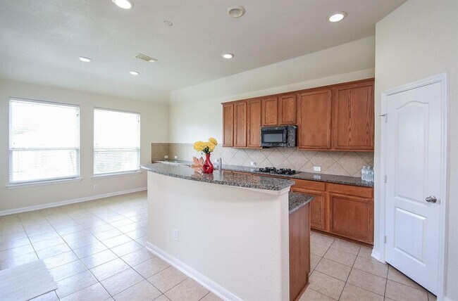 Building Photo - 6706 Oakman Ln