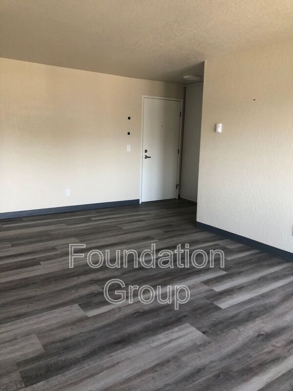 Building Photo - 2405 NW 65th St