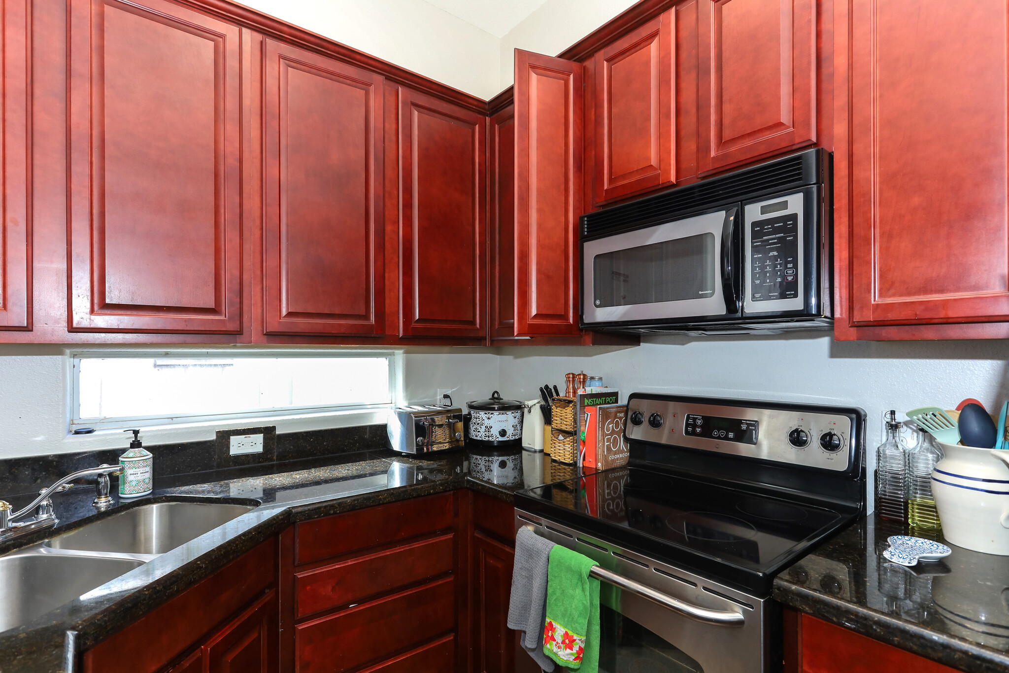 Kitchen 2 - 2616 Detering St