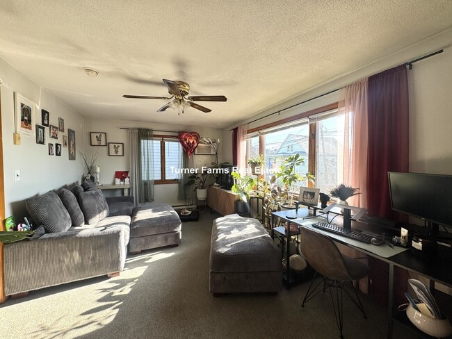 Building Photo - 10 Garfield Ave