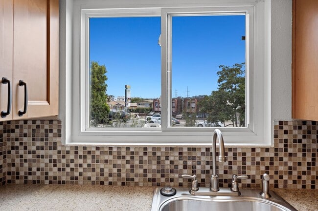 Building Photo - 5430 Linda Vista Rd