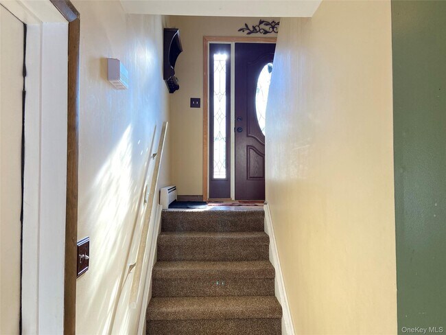 Building Photo - 38 Edmunds Ln