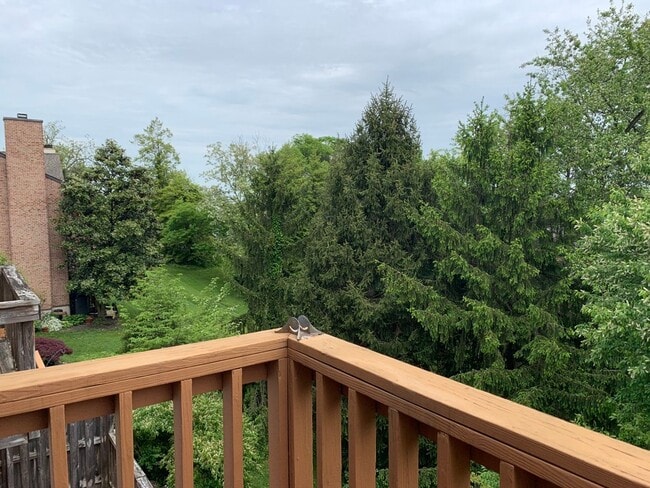 Building Photo - Welcome to River Woods!