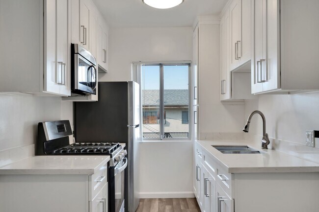 Building Photo - 1469 Canfield Properties
