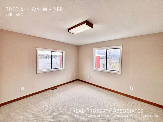 Building Photo - 3010 4th Ave W