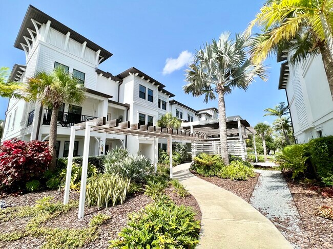 Building Photo - 5120 Bridge St