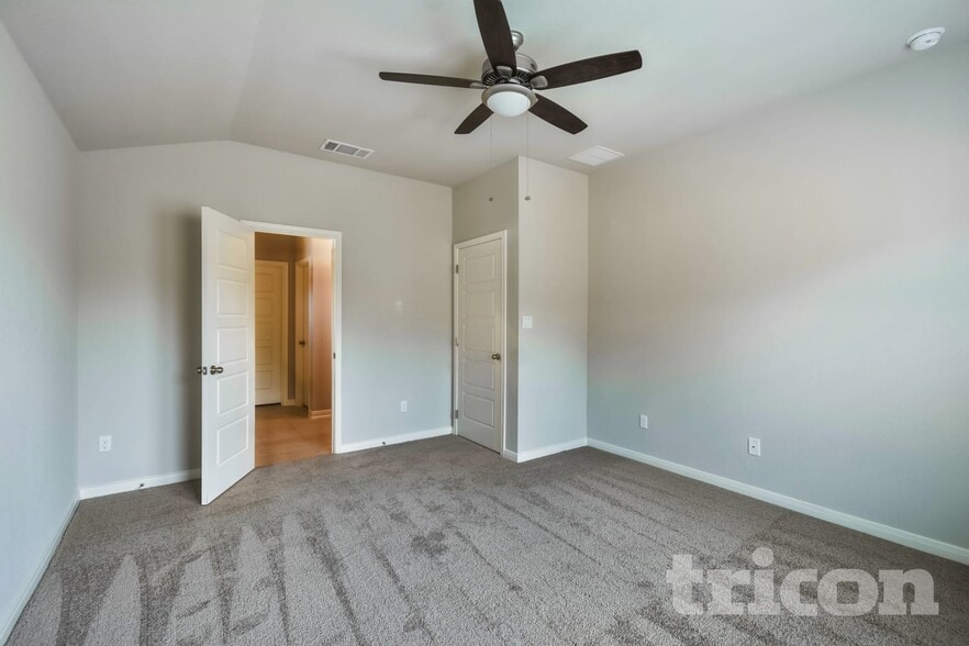 Building Photo - 13519 Emerson Wy