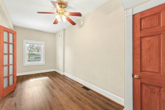 Building Photo - 222 Sterrett Ave