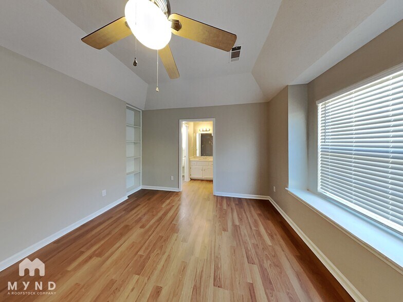 Building Photo - 6717 Elmore Woods Ln