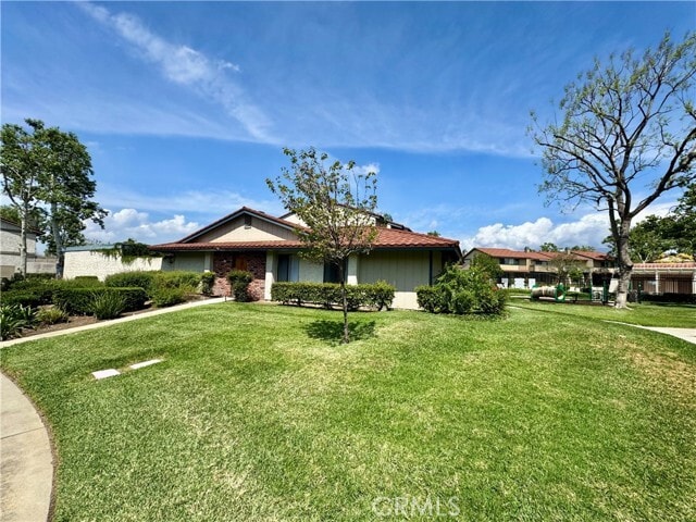 Building Photo - 9837 Vail Dr