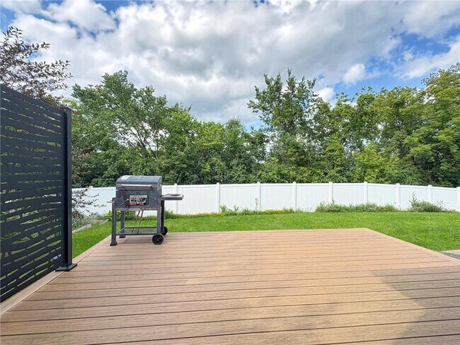 Building Photo - 15612 Canyon Ridge