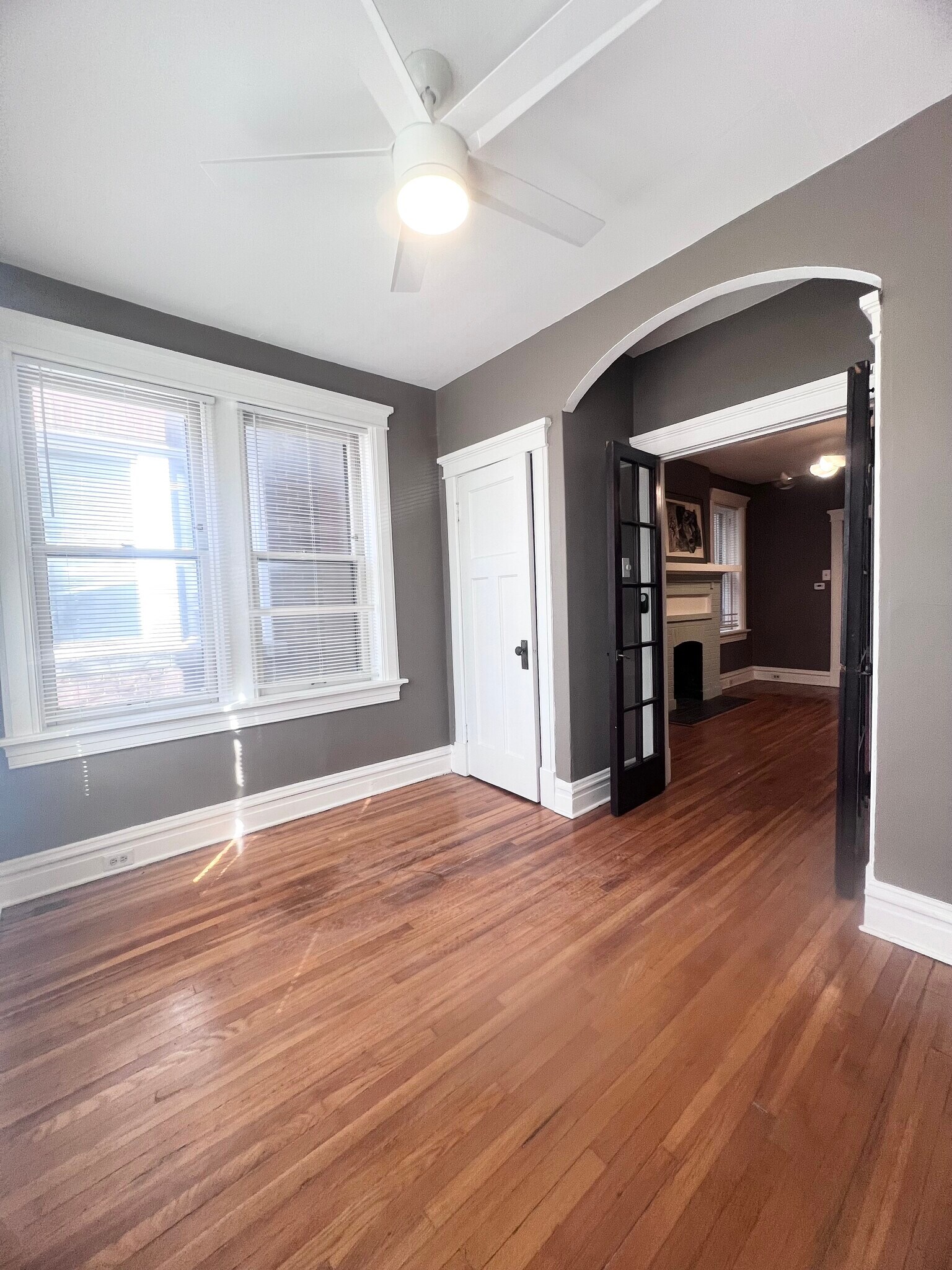 Building Photo - 4221 Botanical Ave