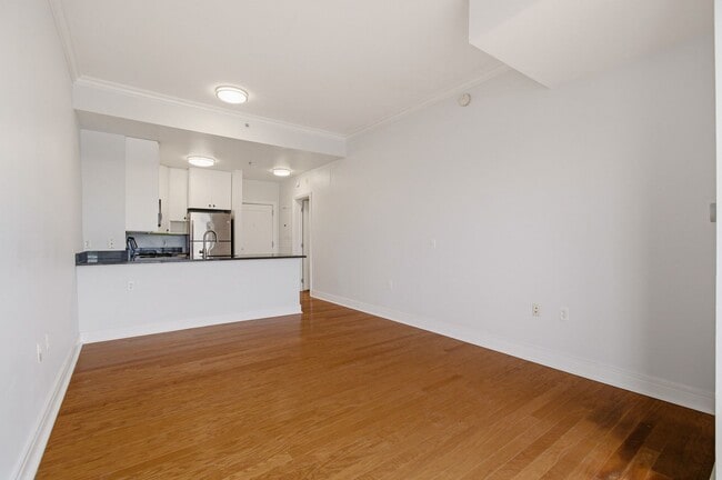 Building Photo - 800 4th St SW