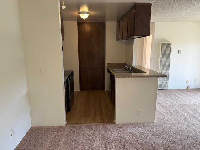 Building Photo - Condo in Mariner's Park - Torrance