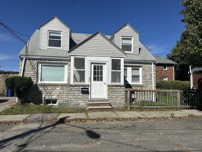 Primary Photo - 206 Adams St