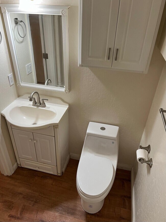 Building Photo - 2060 Seascape Blvd