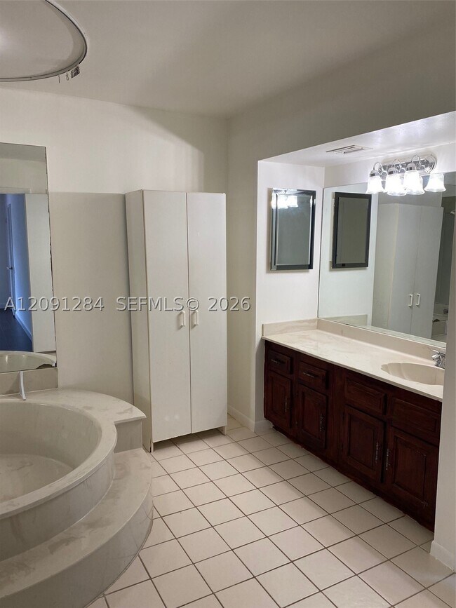 Building Photo - 11561 SW 64th St
