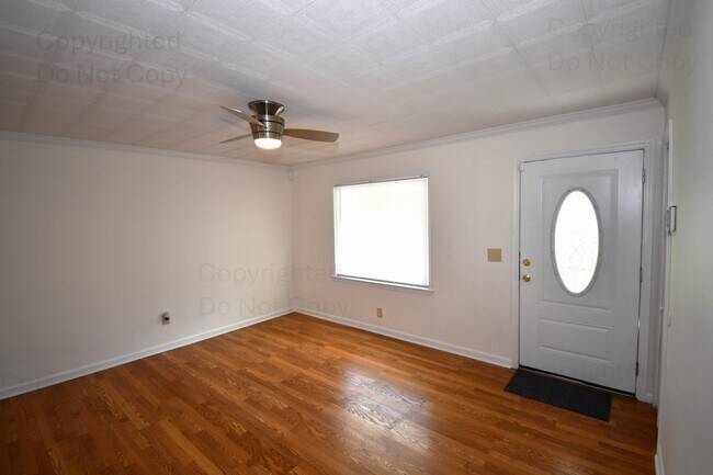 Building Photo - 2517 W Kensington Dr