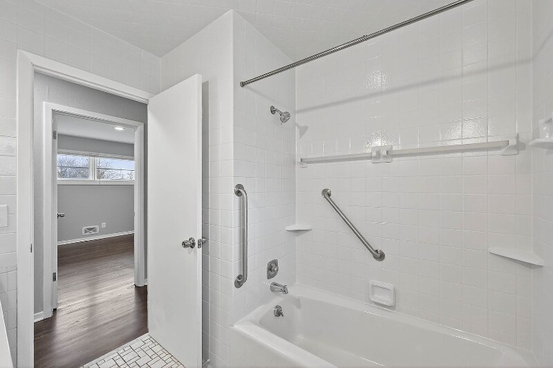 Building Photo - 3953 Arthur St NE