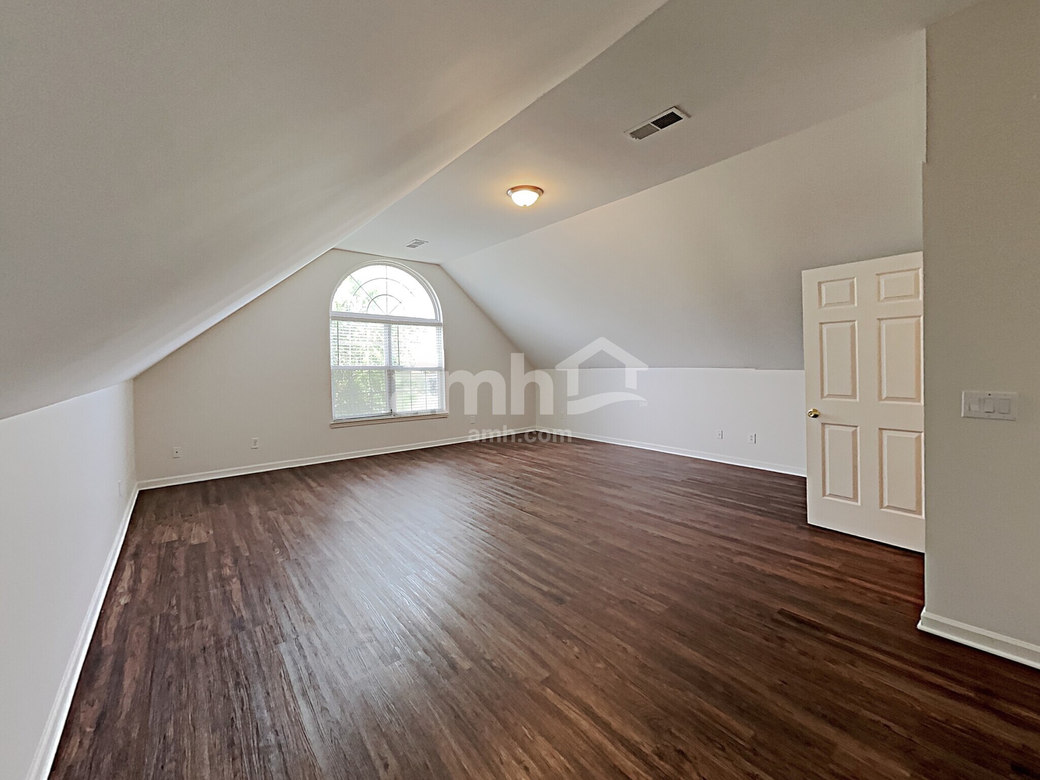Building Photo - 3123 Bilbrey Dr