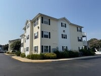 Building Photo - Lewes apartment! Just minutes from the sand, shopping, and all the fun the beach has to offer.