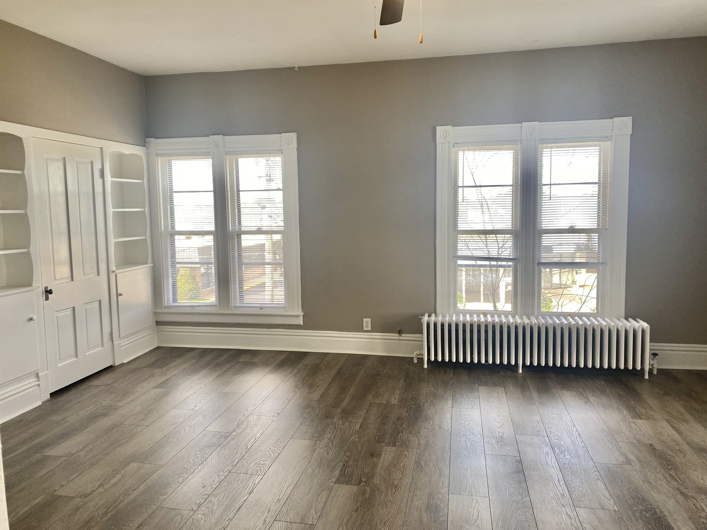 Living Room - 207 Washington St