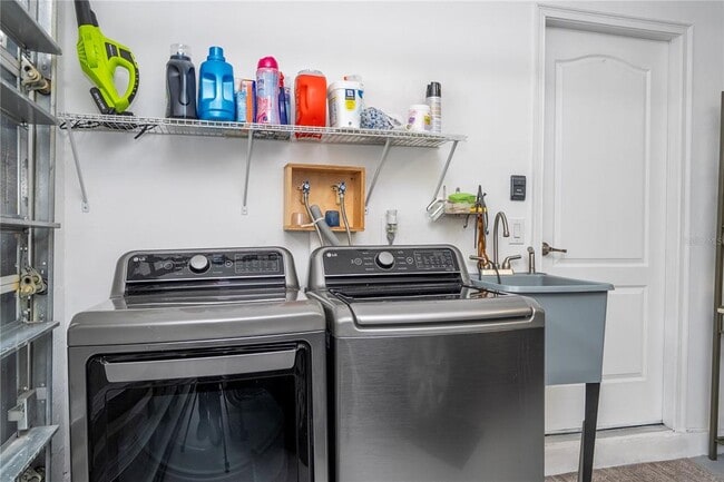 Building Photo - 1327 Shinnecock Hills Dr