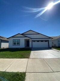 Building Photo - New Construction 3 Bed, 2 Bath House in Sp...