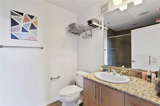 Building Photo - 1001 Belleview St