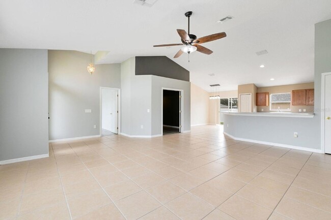 Building Photo - 12 Sawfish Ln