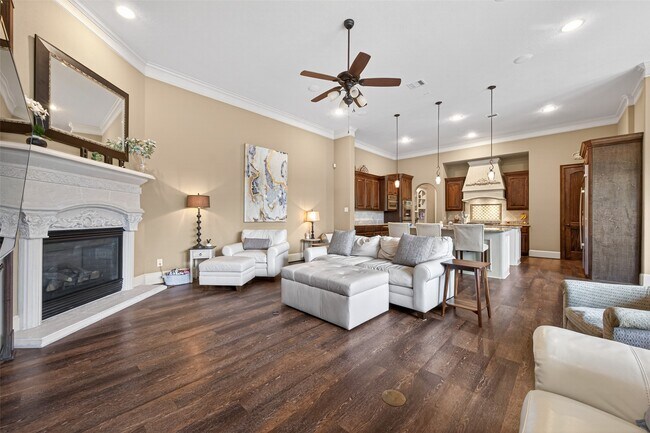 Building Photo - 7414 Dayhill Dr