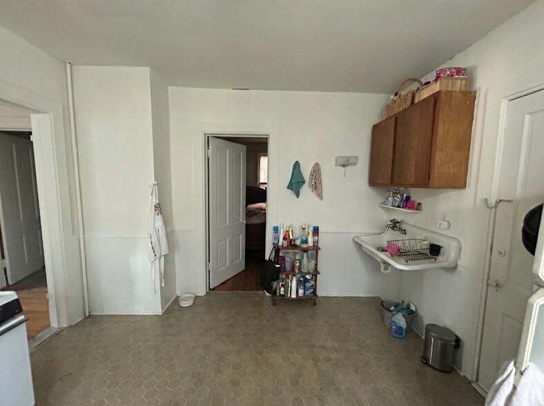 Building Photo - 217 N Livingston St