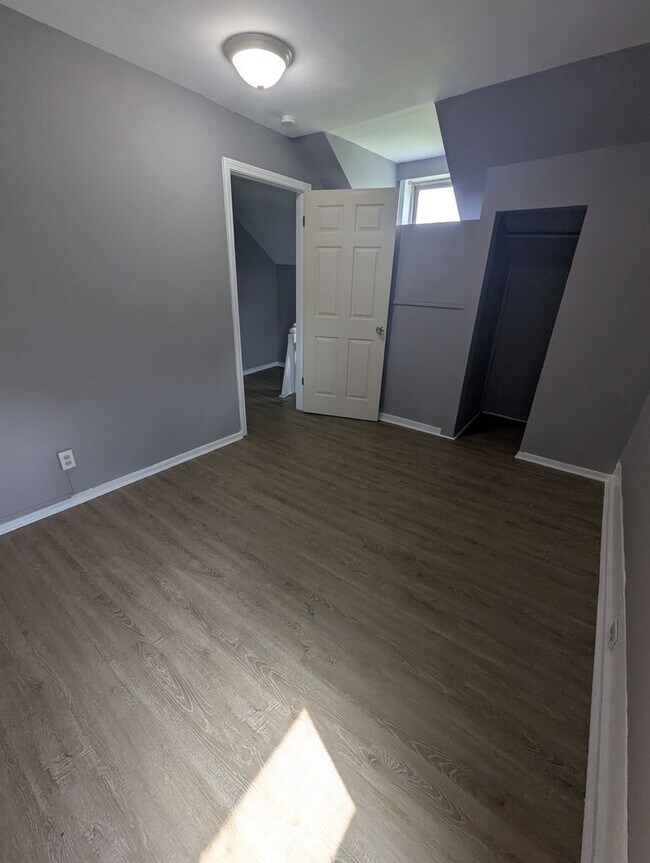 Building Photo - Pretty on Pennsylvania - 3 Bedroom, 1.5 Ba...