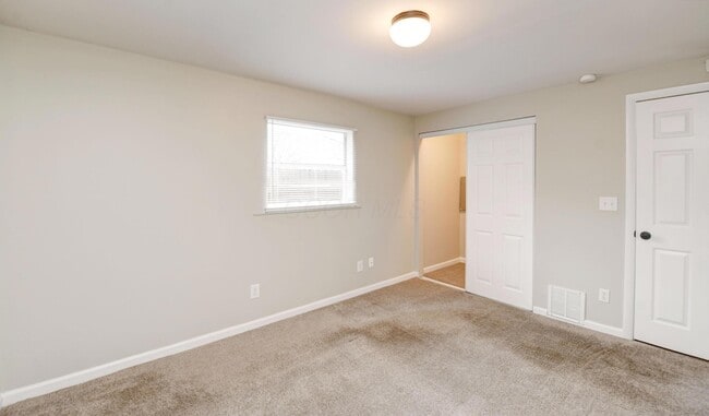 Building Photo - 458 Miller Ave